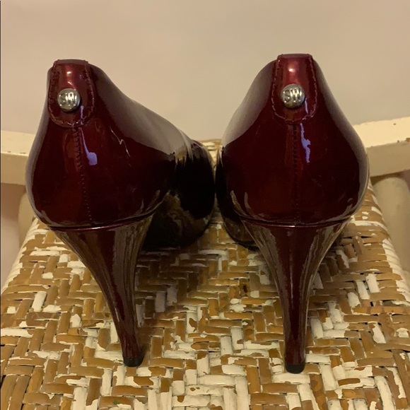 Stuart Weitzman Oxblood Peep Toe Heels Sz 6 - Picture 4 of 5